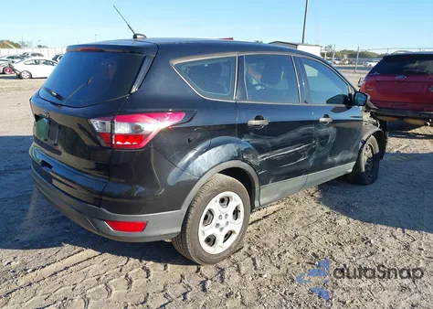 2018 Ford Escape S z USA, uszkodzony, nr VIN 1FMCU0F77JUB03251